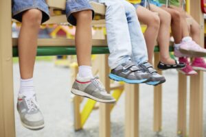 Comment les chaussures pour enfants affectent-elles la croissance d’un enfant ?插图