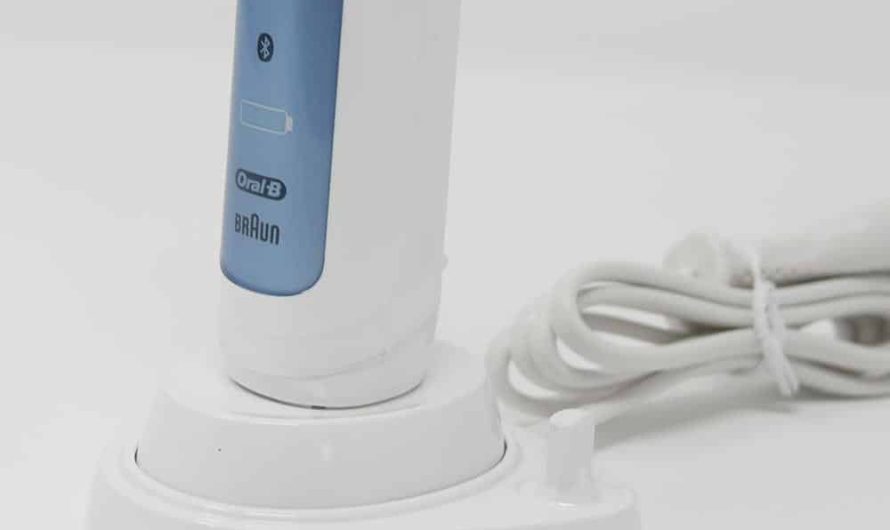 How long does an electric toothbrush last without charging？