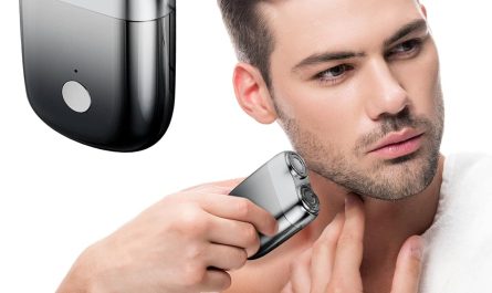 how to use an electric shaver on face