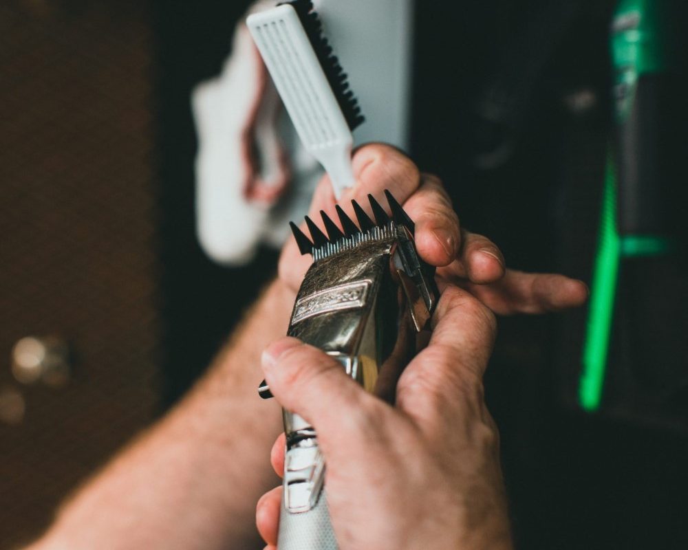 sharpen hair clippers