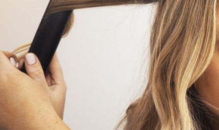 curl your hair with a straightener