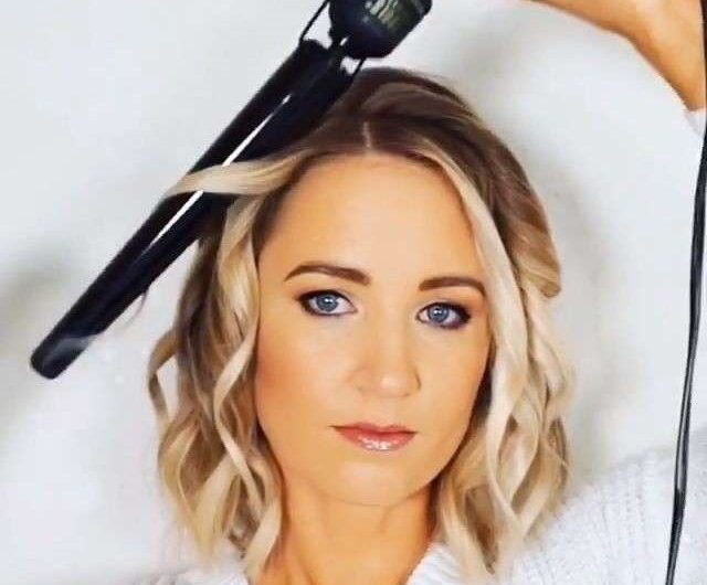 How Do You Curl Your Hair with a Straightener: For Perfect Curls